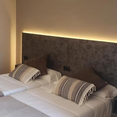 Hotel Balfagon Calanda Bagian luar foto