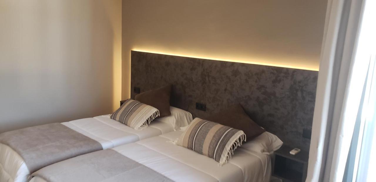 Hotel Balfagon Calanda Bagian luar foto