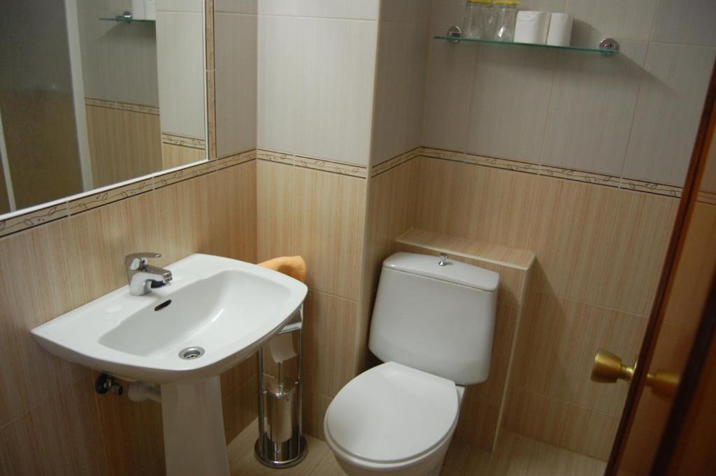 Hotel Balfagon Calanda Ruang foto