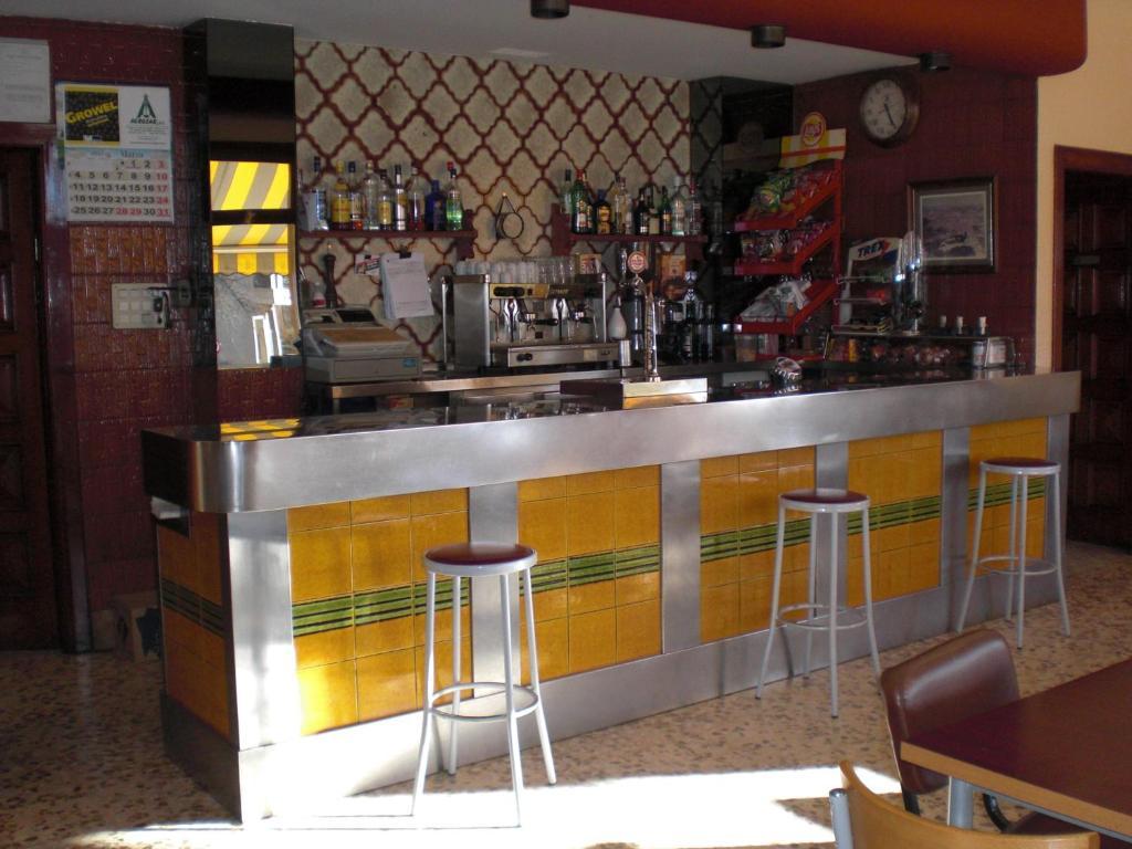 Hotel Balfagon Calanda Bagian luar foto